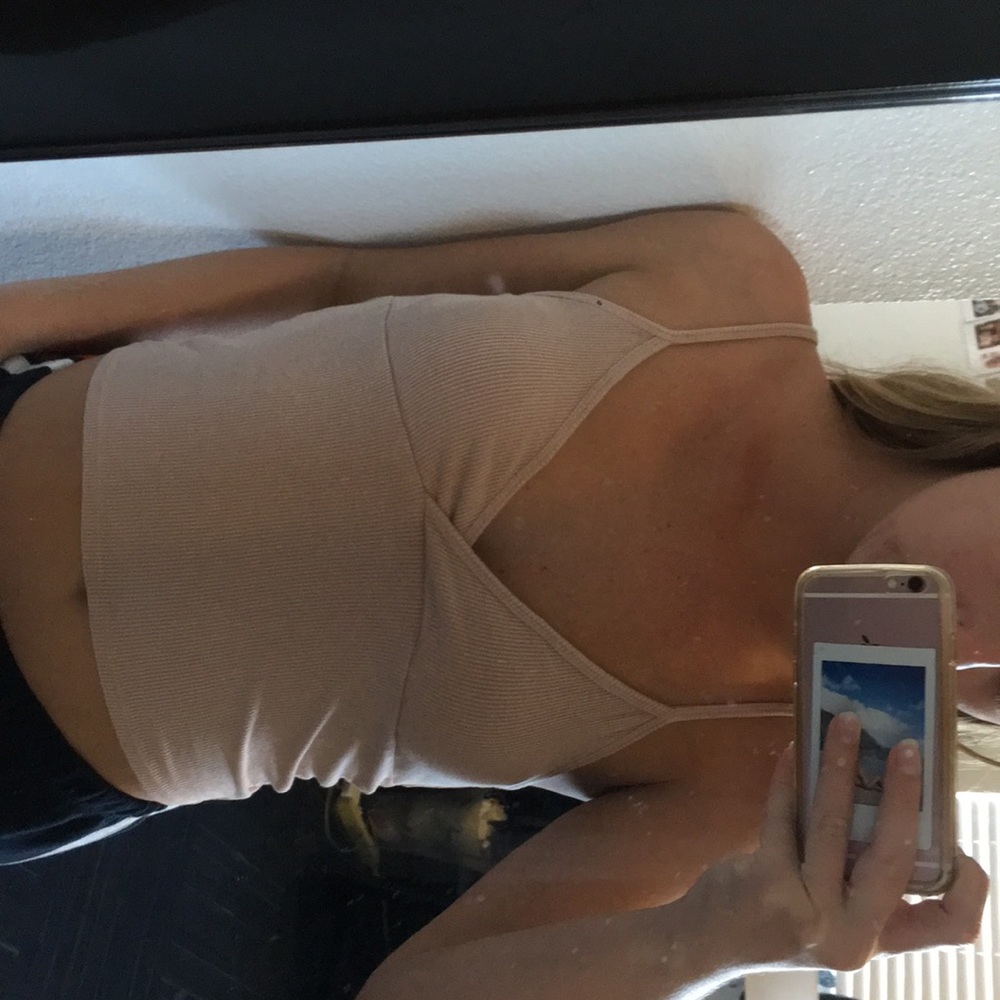Crop top - Picture 2 of 2